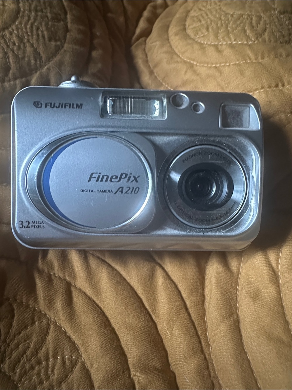 FUJIFILM FinePix A210 Digital Camera 3.2MP Silver Digicam with 256 MB XD Card